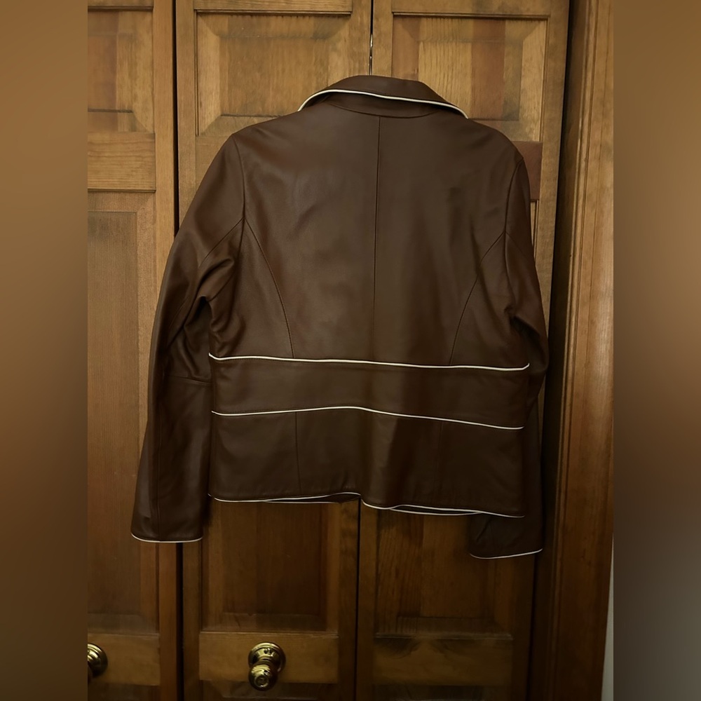 Wilson’s Leather Women’s XL Y2K Inspired Brown Leather Jacket W/ Blue Interior - Picture 8 of 16